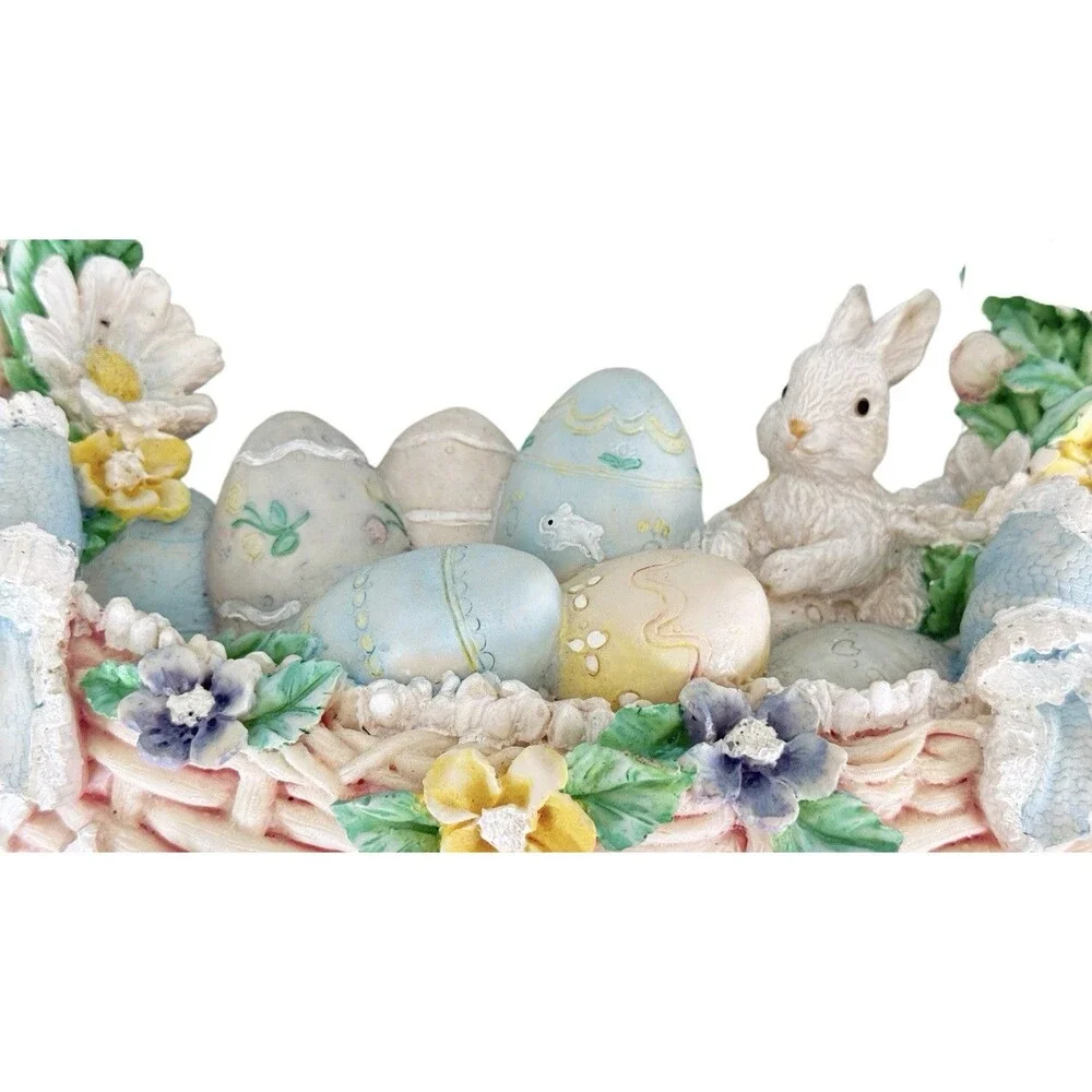 York 1996 Easter Bunny Wreath Figurine House of Lloyd Spring Basket Eggs Pastel